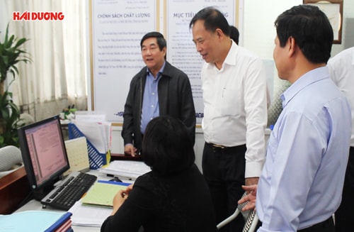 Đồng chí Bí thư Tỉnh ủy kiểm tra đột xuất Sở Tài nguyên và Môi trường