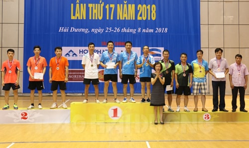 Báo Hải Dương nhất đồng đội nam