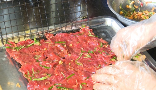 Nức tiếng thịt trâu chợ Vé