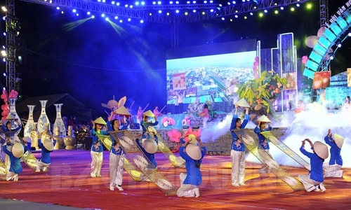 Tưng bừng Lễ hội văn hóa du lịch xứ Đông
