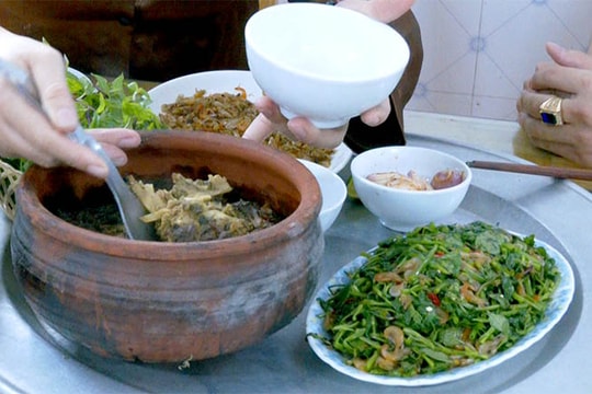 Thơm ngon rươi đốt Vĩnh Lập 