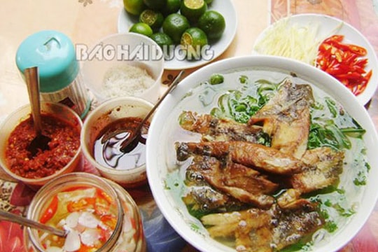 [Photos] Coming to Hai Duong to enjoy noodles with anabas
