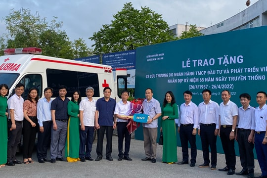 BIDV tặng xe cứu thương cho Trung tâm Y tế huyện Kim Thành