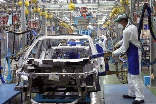 Ministry proposes auto tax payment extension worth VND20 trillion