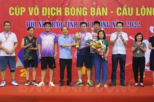 Báo Hải Dương nhất đồng đội nam giải bóng bàn Hội Nhà báo tỉnh