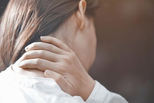 Nguyên nhân và những sai lầm thường gặp của đau cổ vai gáy