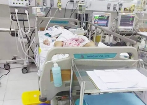 Bé gái hôn mê sau mổ viêm ruột thừa, gia đình đề nghị khởi tố
