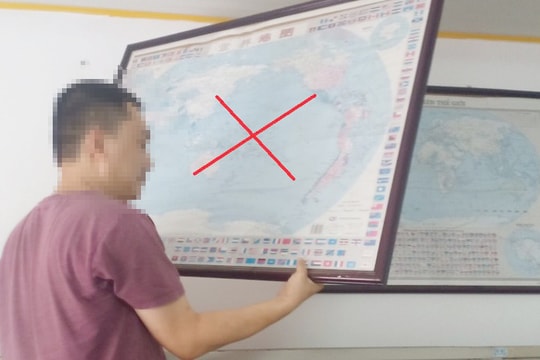 Phát hiện 1 công ty treo bản đồ có "đường lưỡi bò"