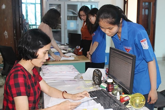 Chú trọng kết nạp đảng viên là học sinh nhưng cần cẩn trọng