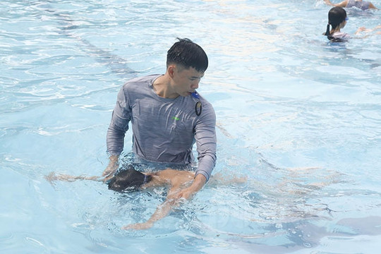 Phát triển môn bơi lội trong cộng đồng dân cư