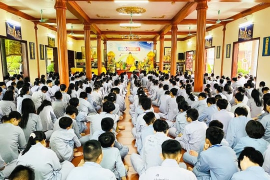 Bổ ích khóa tu mùa hè 