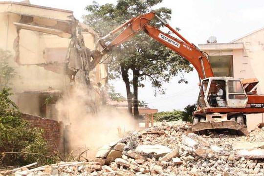 199 hộ dân ở Thanh Miện nhận tiền đền bù giải phóng mặt bằng dự án đường trục Đông - Tây đợt đầu