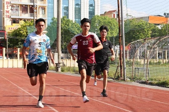 Warm Hai Duong - Vientiane twinning relationship
