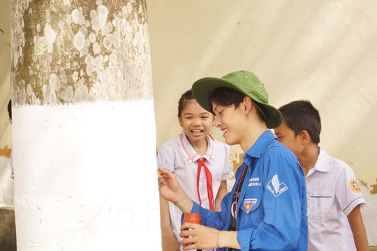 Theo chân đội sinh viên tình nguyện tại An Thanh