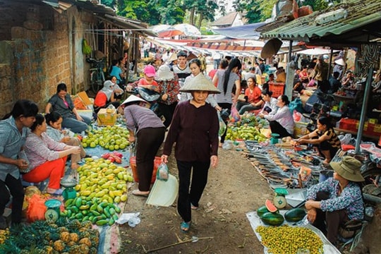 Dân dã chợ quê
