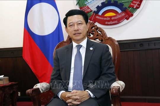 Vietnam, Laos contribute greatly to ASEAN Community building: Lao Deputy PM