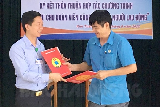 Liên đoàn Lao động huyện Kim Thành ký thỏa thuận hỗ trợ đoàn viên khám sức khoẻ