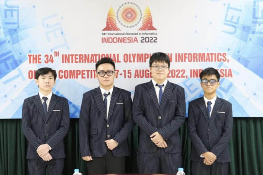 Cả 4 thí sinh Việt Nam dự thi Olympic Tin học quốc tế 2022 đều giành huy chương
