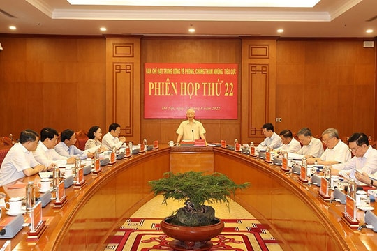 Party chief calls for improved institutions to fight corruption