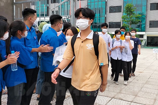 Thêm 2.556 học sinh trúng tuyển vào trường THPT ngoài công lập và Trung tâm Giáo dục nghề nghiệp- Giáo dục thường xuyên