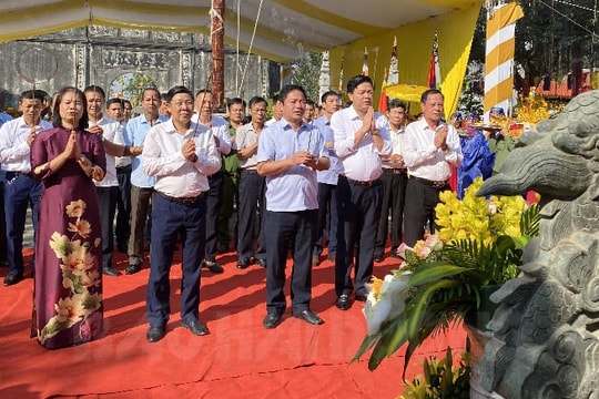 [Video] Lễ cáo yết khai hội mùa thu Côn Sơn-Kiếp Bạc