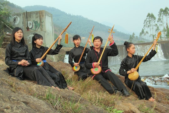 Practices of Then receive UNESCO certificate for Intangible Cultural Heritage of Humanity