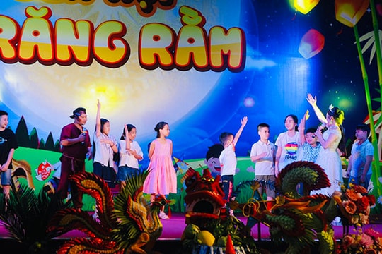 Trung tâm Văn hóa Nghệ thuật tỉnh tổ chức Đêm hội trăng rằm