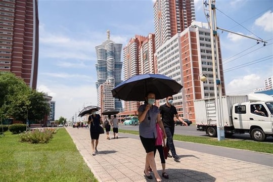 Các nhà lãnh đạo Việt Nam gửi điện mừng Quốc khánh Triều Tiên