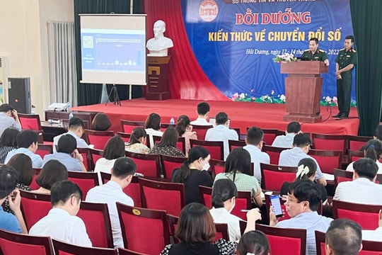 Hải Dương bồi dưỡng kiến thức chuyển đổi số cho gần 200 cán bộ 