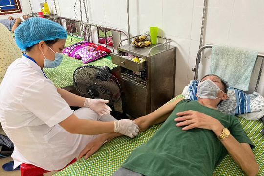 Chữa bệnh mạn tính an toàn, hiệu quả bằng y học cổ truyền