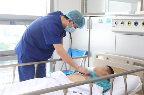 33 tuổi đột quỵ, tê liệt nửa người nguyên nhân do thói quen đàn ông Việt thường mắc