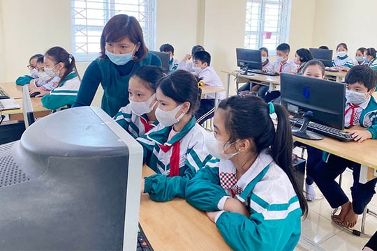 Trên 1.300 người đủ điều kiện tuyển dụng giáo viên năm 2022 (vòng 2)