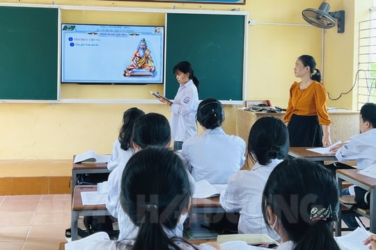 Rời xa văn mẫu