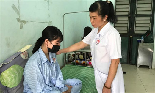 Một trong những nguyên nhân khiến mẹ bị trầm cảm sau sinh là do trẻ khóc đêm