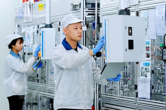 Quick and clear recovery of Hai Duong's economy