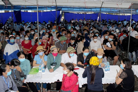 Khi cơn sốt đất đi qua