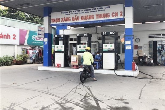Cảnh báo nguy cơ xảy ra cháy nổ do tích trữ xăng dầu trong nhà