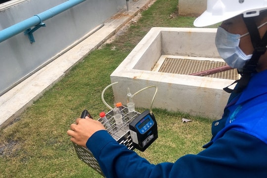 Mẫu nước ao nhận khoán của ông Đỗ Thành Đông ở phường Bến Tắm bị ô nhiễm