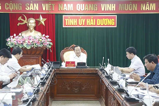 Xem xét phương án tăng thu học phí ở mức thấp nhất