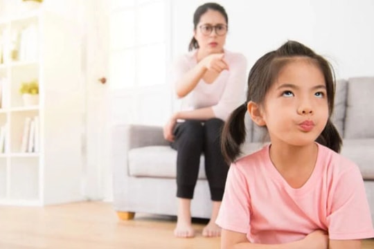 Phát hiện con trẻ nói dối, cha mẹ cần làm gì?