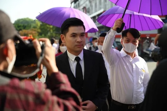 Lễ ăn hỏi của Hoa hậu Đỗ Mỹ Linh và doanh nhân Đỗ Vinh Quang