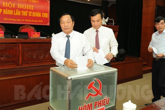Hội nghị lần thứ 12 Ban Chấp hành Đảng bộ tỉnh Hải Dương khóa XVII bế mạc sau 1 ngày làm việc