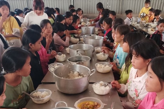 Hiệu trưởng viết tâm thư "xin cơm" nuôi học trò nội trú cuối tuần