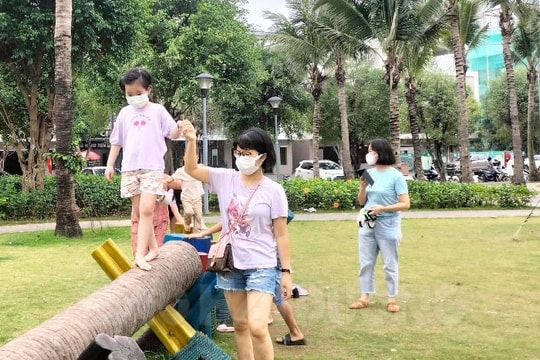 Gia đình là "lá chắn" bảo vệ trẻ em trên không gian mạng