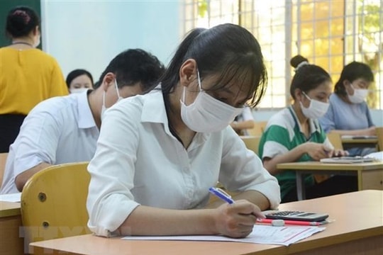 Nhiều trường công bố điểm xét tuyển bổ sung