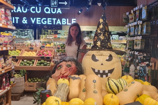 Nhiều người Việt chi tiền triệu chơi Halloween, dịch vụ "ăn theo" nở rộ