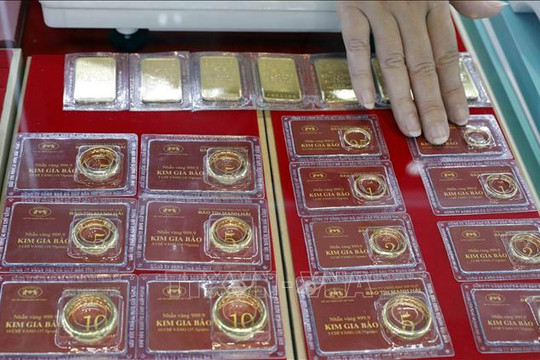 Giá vàng trong nước giảm 100 nghìn đồng/lượng khi Fed tăng lãi suất 