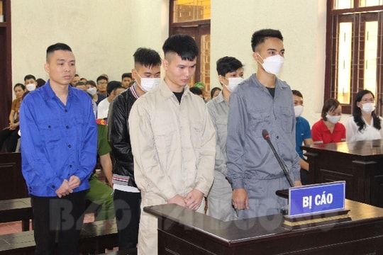[Video] Đâm người vì mâu thuẫn đỗ xe ở chợ Hội Đô