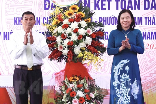 Khu dân cư đầu tiên trong tỉnh tổ chức Ngày hội Đại đoàn kết toàn dân tộc