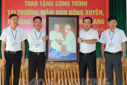 [Video] Đồng chí Bí thư Tỉnh ủy Trần Đức Thắng dự buổi trao tặng công trình cho Trường Mầm non Đông Xuyên
